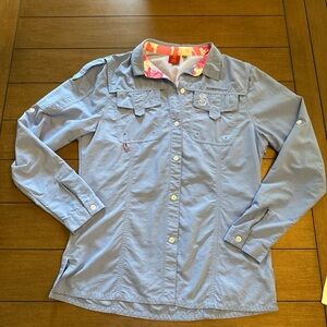 SHE Outdoor Apparel Women M Vented Fishing Shirt Rollable Sleeves Blue Pink Camo